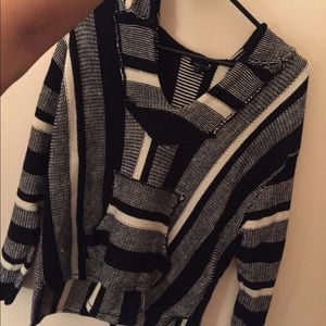 Black and white sweater/hoodie